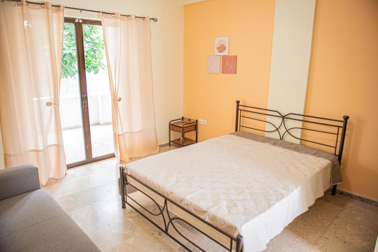 Aristotelis Apartments Vathí Extérieur photo
